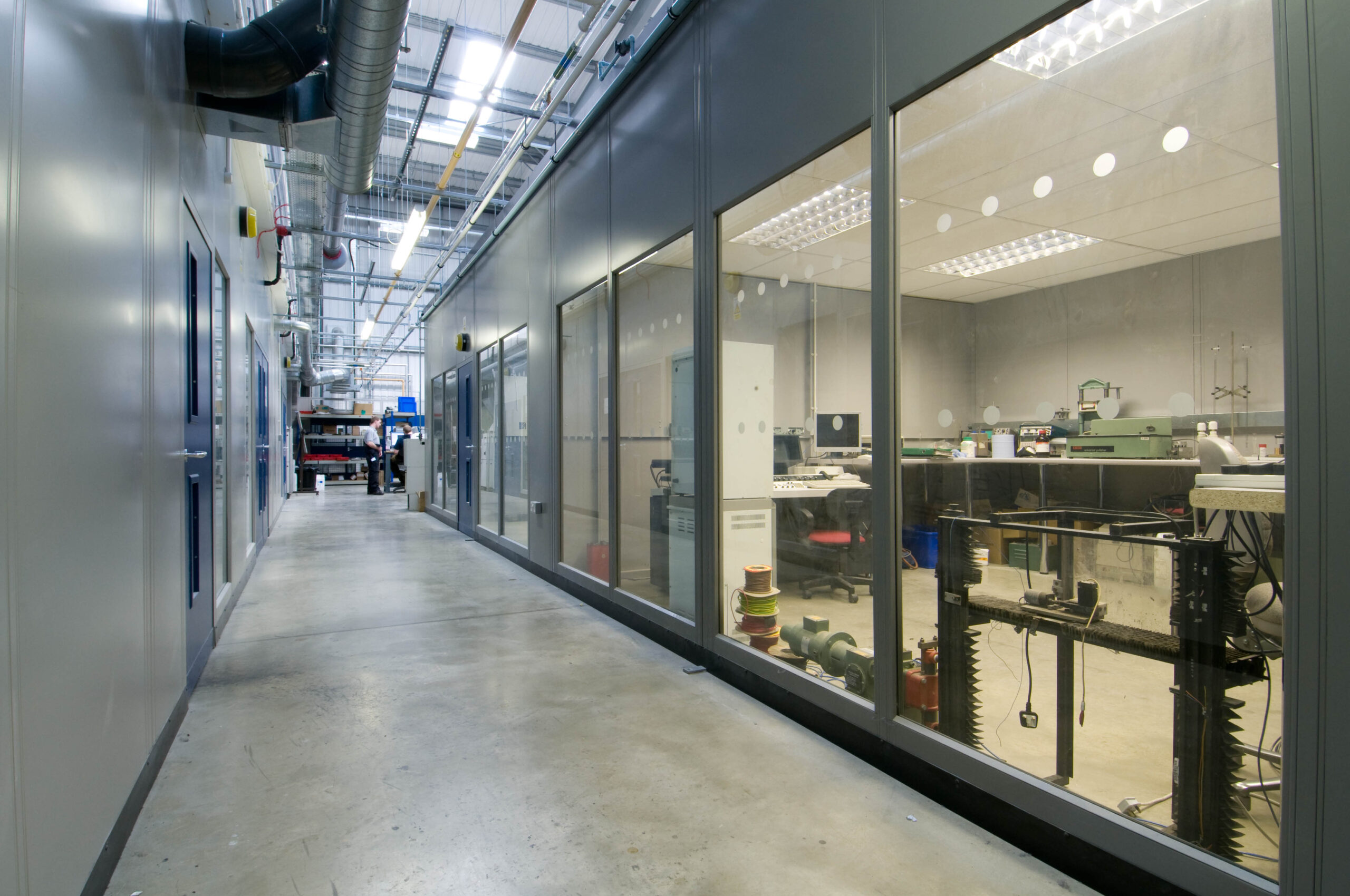 Double skin steel partitions