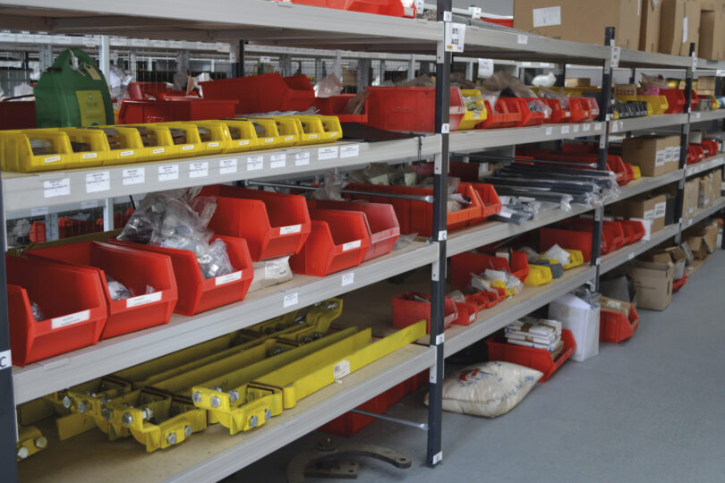 Long-span shelving